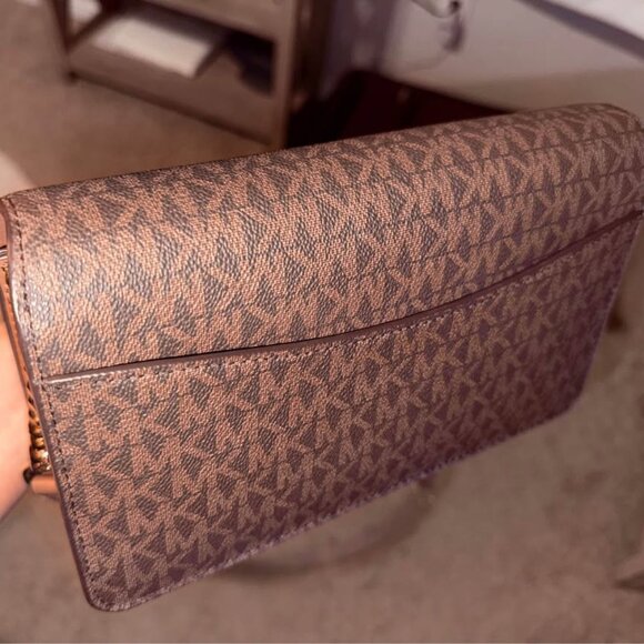Brand New Michael Kors Crossbody Purse - Picture 5 of 7